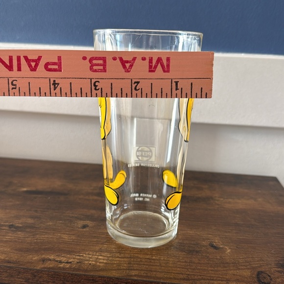 1973 Pepsi/Looney Tunes collectors series‎ soda glass featuring Tweety - Picture 6 of 8